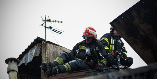 روایت تلاش آتش‌نشانان شهر باران در دو هفته گذشته