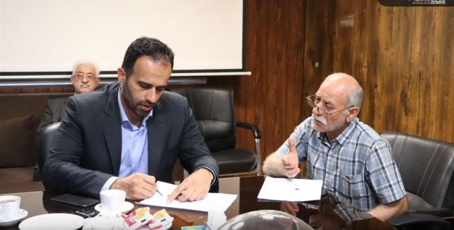 بررسی مشکلات شهروندان در ملاقات مردمی شهردار رشت