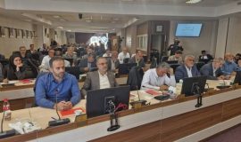 حضور رییس شورای اسلامی و شهردار رشت در جلسه بررسی لایحه بودجه ۱۴۰۴ کل کشور با محوریت مدیریت شهری و روستایی