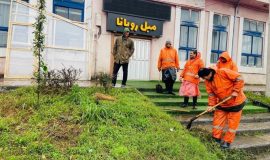 جمع‌آوری سازه‌های غیرمجاز و آغاز مرمت فضای سبز محله احمدگوراب در دستور‌ کار شهرداری رشت