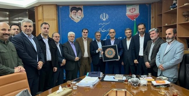 دیدار شهردار و اعضای شورای اسلامی شهر رشت با استاندار گیلان