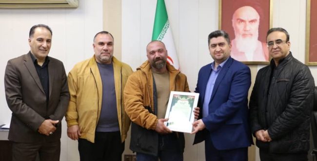 مراسم تقدیر از شهروندان نمونه و دوستدار فضای سبز منطقه یک برگزار شد