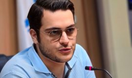 زن و بچه شعار بجای سینما